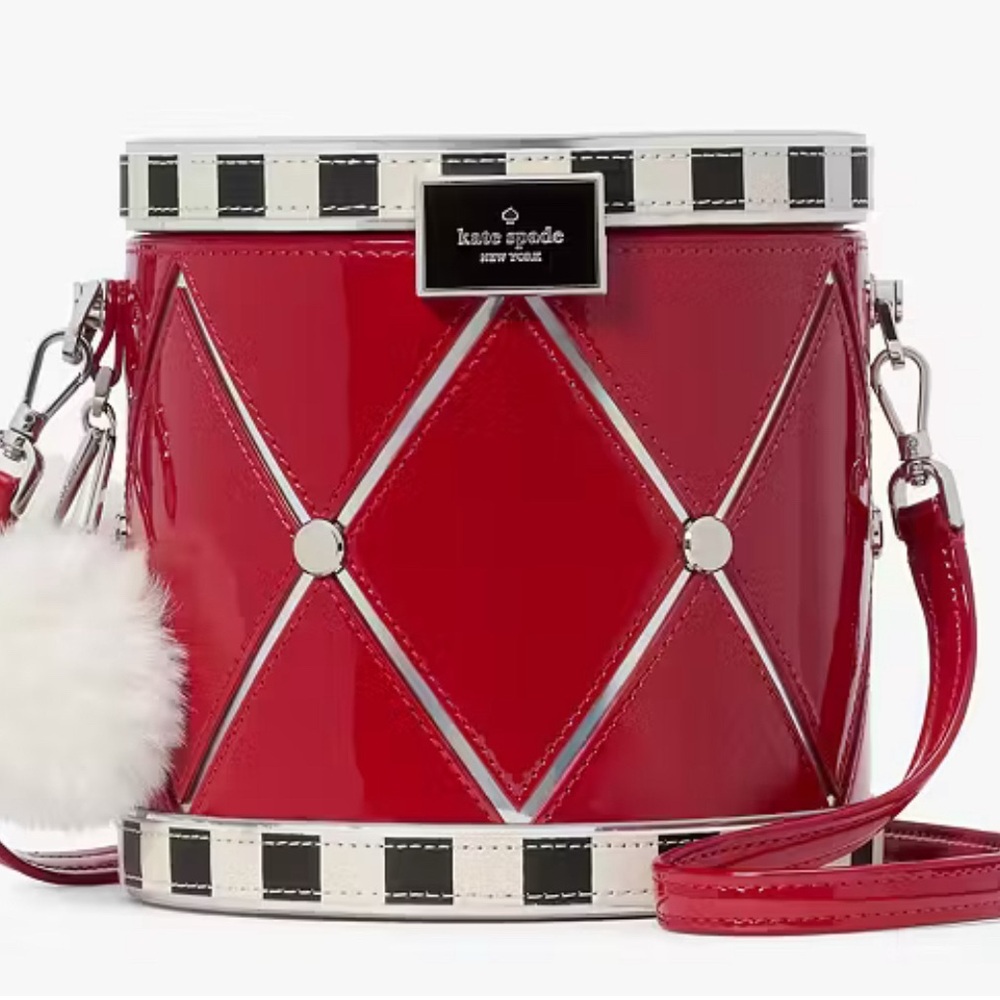 Kate Spade NWT Crossbody Red and Black oh what fun 3D Drum Crossbody Bag R$449